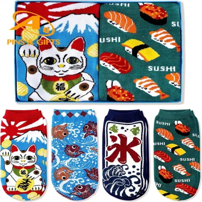 Promotional Items Amazon′s Hottest Wholesale Men Anime Funny Cartoon Character Novel Interesting Popular Movie Hero Artwork Cool Socks Curls