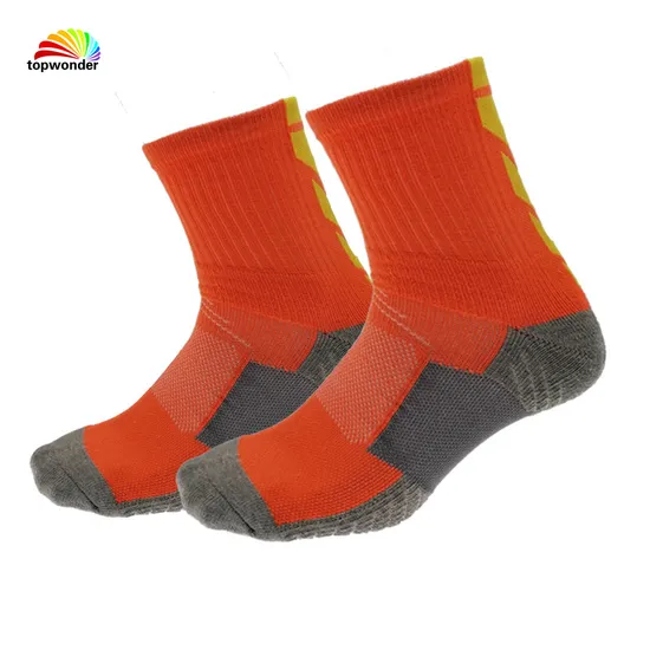 Customize All Sorts of Dryfit Football Sock Basketball Sock Running Sock Cycling Sock Sports Sock with Cushion Bottom at Low Price and High Quality