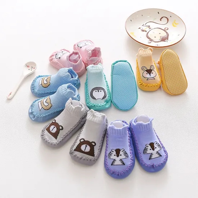 Children′ S New Cartoon Baby Leather Toddler Floor Non Slip Soft Bottom Shoes and Socks