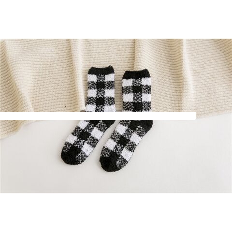 OEM Factory High Quality Add Thick Keep Warm Fluffy Socks Provide Free Sample Custom Logo Sport Socks
