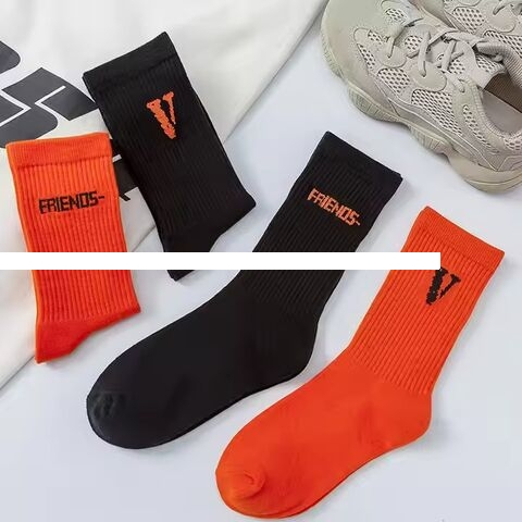 OEM Designer Casual Jacquard Knitted Letter Wholesale Crew Cotton Brands Funny Sports Terry Custom Socks Men With Logo