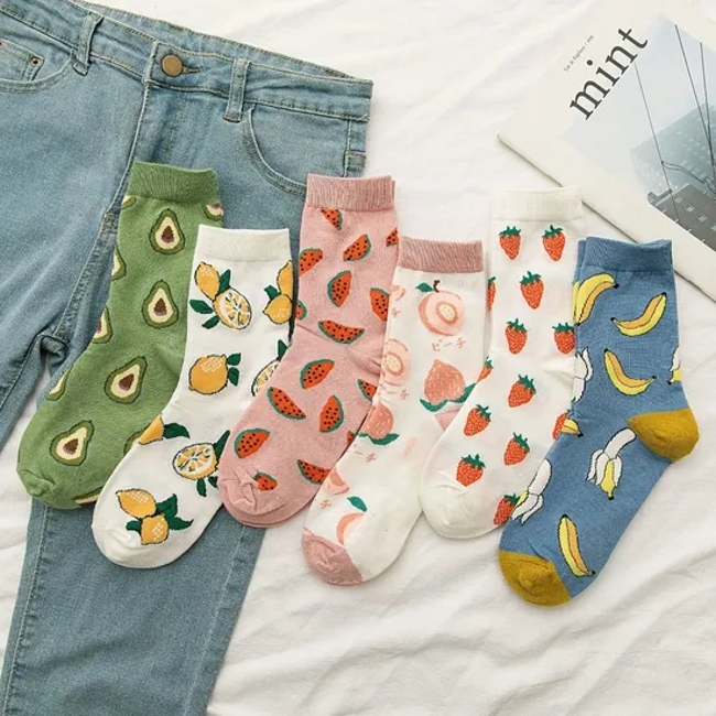 Hot Sale Crazy Cute Women′s Cotton Socks Girls Novelty Funny Crew Fruit Socks