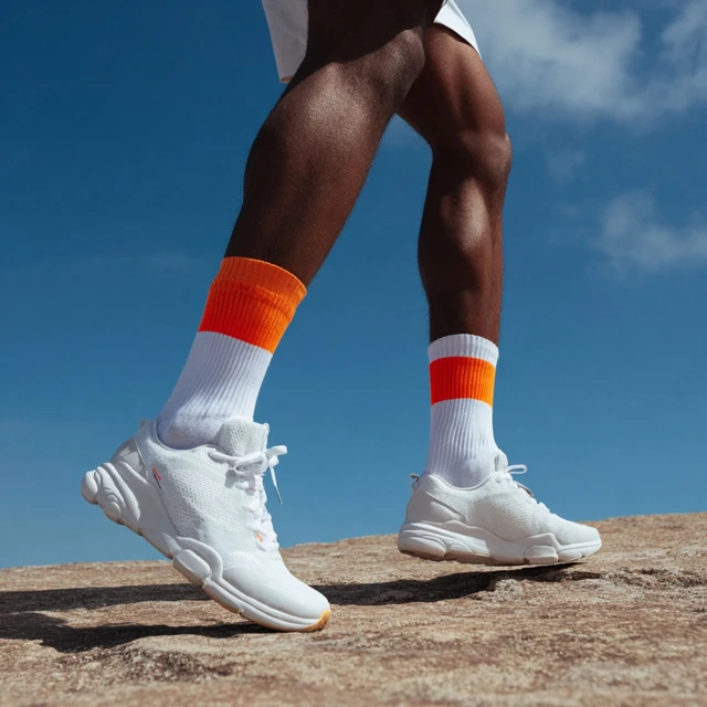 factory customizable Sports Socks for Athletes Performance Running Socks for Teams