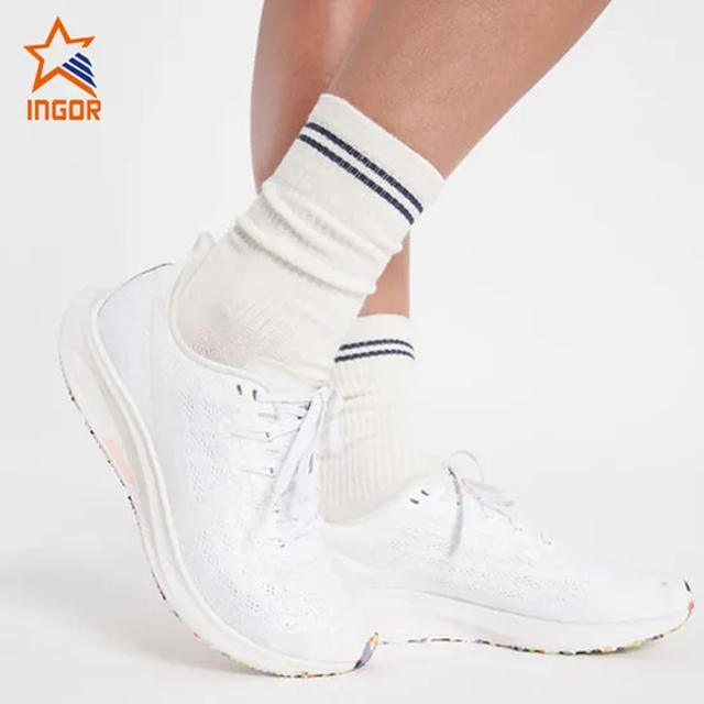 Ingor Sportswear Custom Socks Manufacturer Compression Socks Basketball Socks Marathon Long Sleeve Sports Socks Running Compression Socks High Elastic Calf Sock