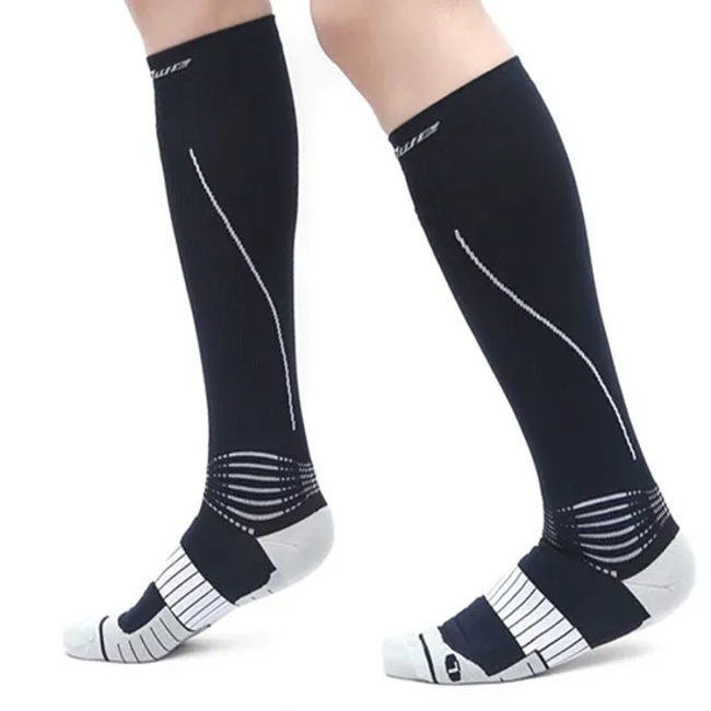 Nylon Sports Knitted Sports Compression Socks for Feet Health