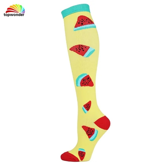 Customize and Wholesale All Sorts of Compression Nurse Medical Varicose Sock in Many Colors at Low Prices
