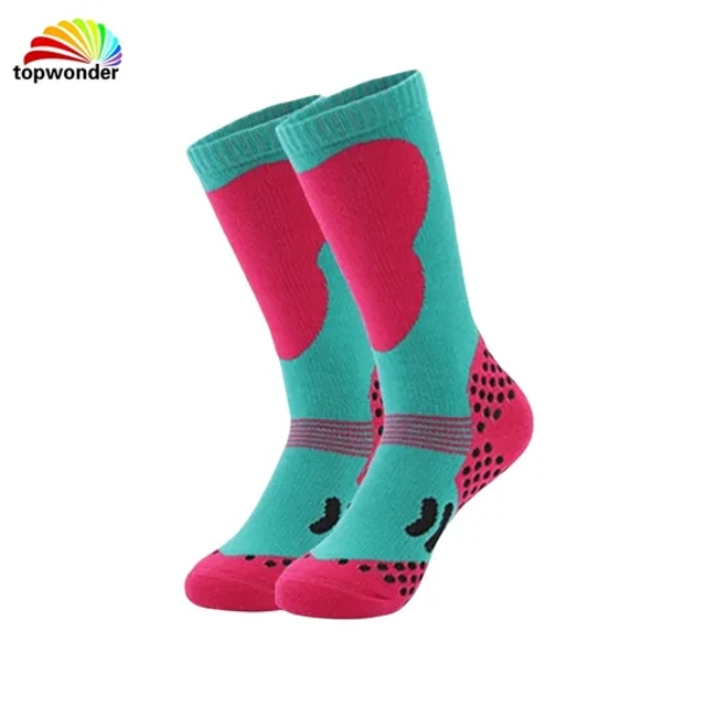 Customize and Wholesale Winter Knee High Thermal Sports Ski Sock with Terry Cushion Bottom in Many Colors and Sizes