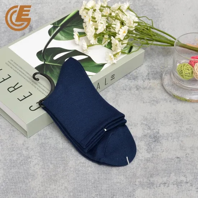 Qlm-113-4 Hot Sale Professional Sports Compression Men Socks