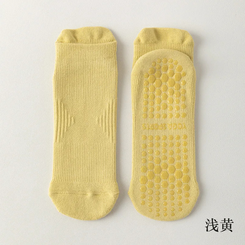 Contract Manufacturing New Solid Color Short Cotton Comfortable Yoga Socks Silicone Non-slip Sports Socks Indoor Dance Fitness 