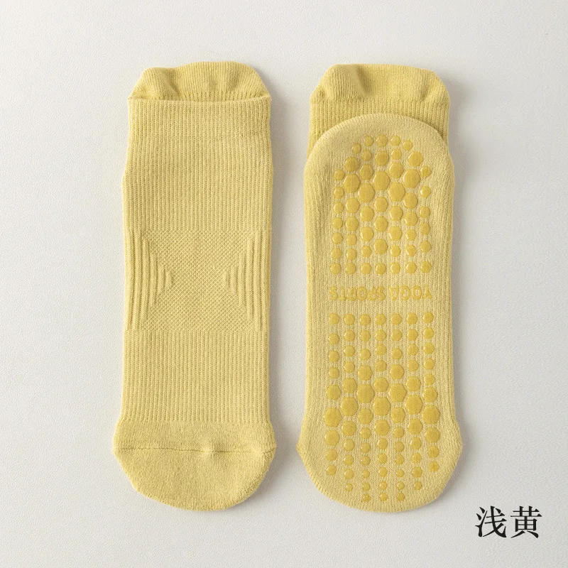 Contract Manufacturing New Solid Color Short Cotton Comfortable Yoga Socks Silicone Non-slip Sports Socks Indoor Dance Fitness 