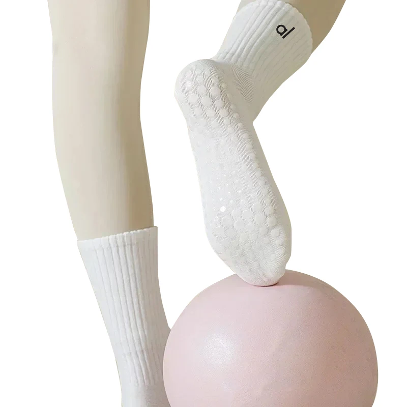 OEM Factory bulk purchases Years HighEnd Girls' polyester Midtube Socks Rainbow Don't Fade don't Pilling Sock Children's 