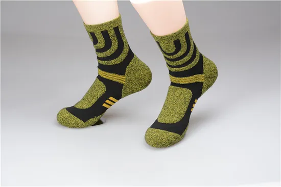 Fashion Sport Socks Stripe Hot Sales Cotton Socks Men Custom Design Logos