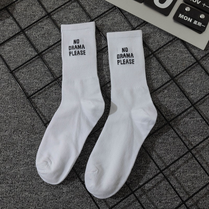 prompt dispatch Simple European and American street letters white s and women s socks sports hip hop college style 