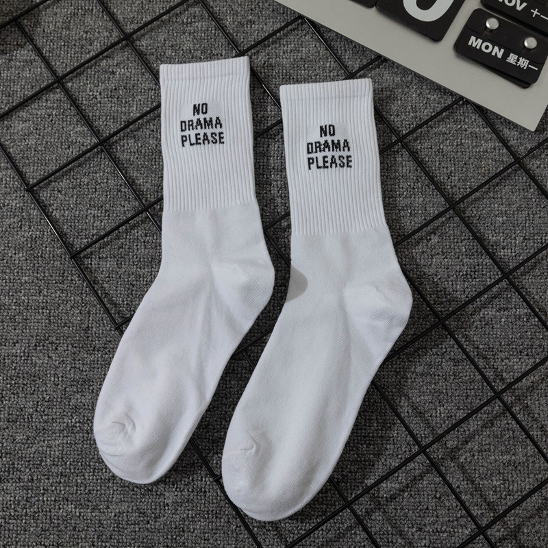 prompt dispatch Simple European and American street letters white s and women s socks sports hip hop college style 