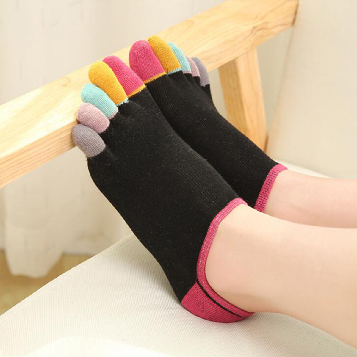 High Demand women Girls New Toe Socks Funny Five Fingers Socks Striped Cotton Breathable women s Short 
