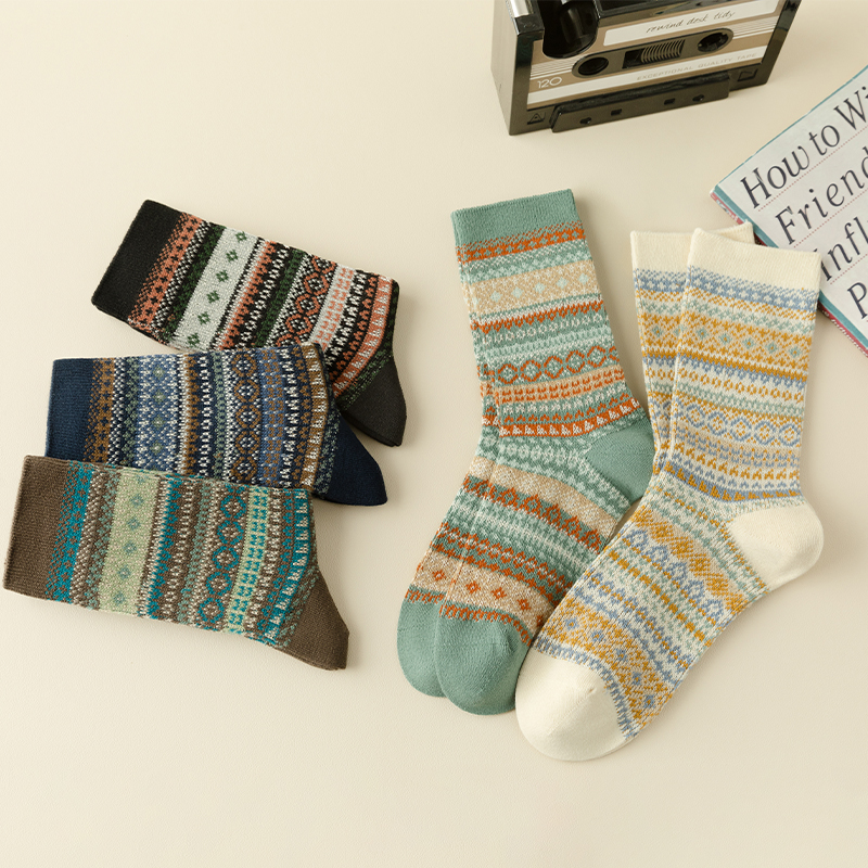 home use Pack womens cotton Socks Autumn and Winter Warm Socks Thick Knit Cabin Cozy Crew Soft Socks Gifts for women Colorful 