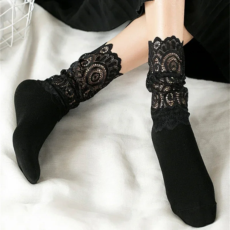 Chinese Manufacturer Sexy Lace Floral Mesh Socks women Black Transparent Short Cotton Sock For Ladies Elastic Retro Cute Socks 