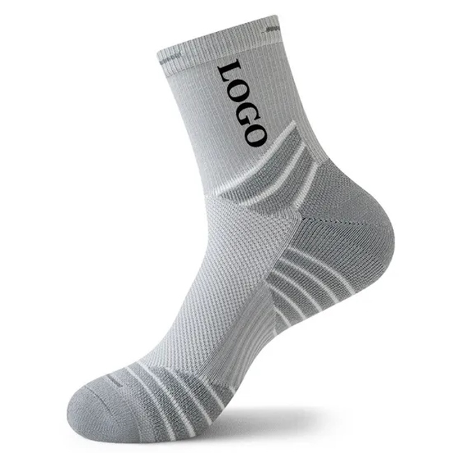 Design Your Logo Men Women Fitness Crew Sports Socks for Adults with Customized Logo Summer Autumn Sustainable Sporty Athletic Socks