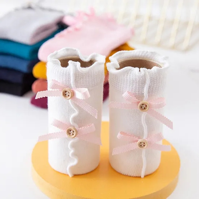 Wholesale High Long Soft Cotton Lace Anti Slip Socks Baby Ruffle Socks