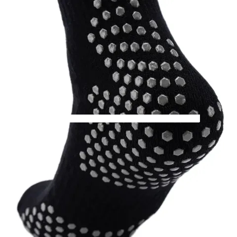 Wholesale winter solid color anti slip men soccer sport socks with exclusive grip logo for men