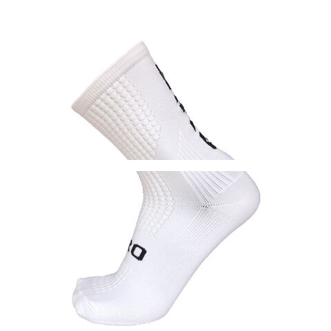 Wholesales Fashion Breathable Outdoor Sports Socks Custom Logo Crew Compression Cycling Socks For Women