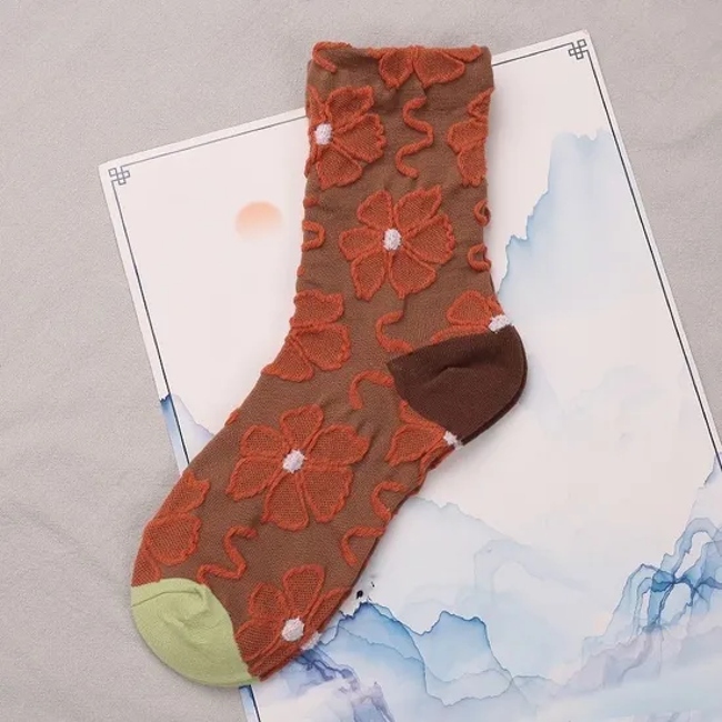 Sweatproof Anti-Oduor and Breathable Red Gorgeous Court Vintage Flower Embossed MID-Calf Socks