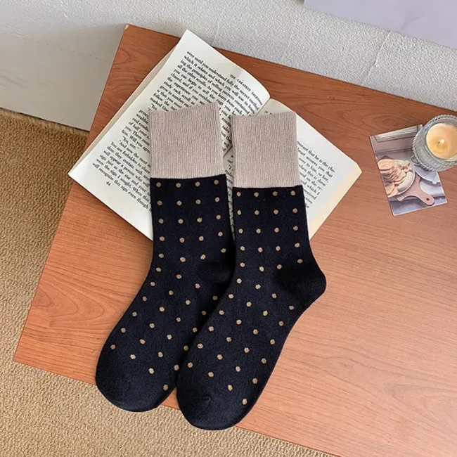 Elegant Small Dots MID-Calf Women′s Autumn and Winter New Socks Personalized Daily Color Collision Retro Department Korean Mori System Socks