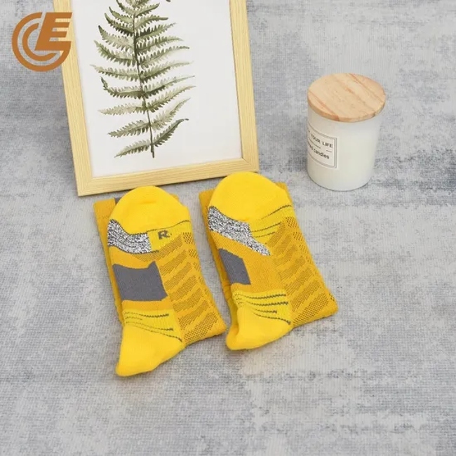 Compression Men′s Running Sports Sock Outdoor Hiking Crew Socks