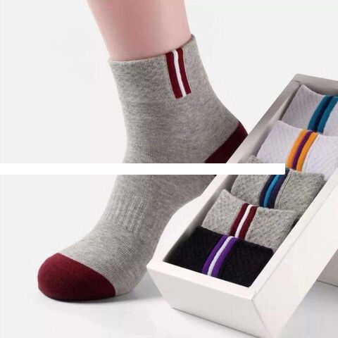 High Quality Custom Logo Design Pattern Low MOQ Wholesale Ankle Crew Mid tube Cotton Socks Wholesale Men s Terry Sports Socks