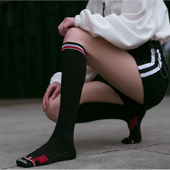 Women′s Long Tube Sports Marathon Football Pressure Running Compression Socks