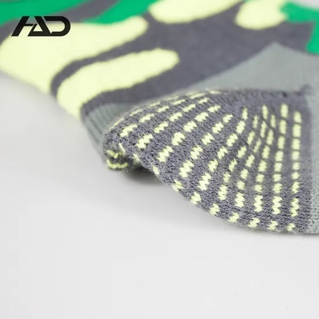 Unisex Men Custom Women Wholesale Cotton Compression Sport Basketball Socks