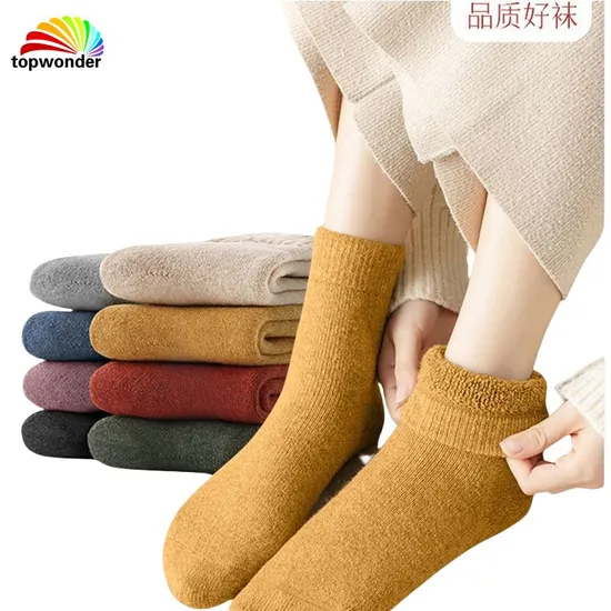 Customize and Wholesale Plain Solid Color Thick Thermal Winter Terry Sock in Many Colors and Sizes at Low Prices