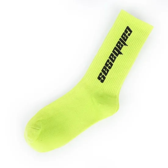 Xianghui Can Custom Trendy Summer High Top Basketball Socks for Men
