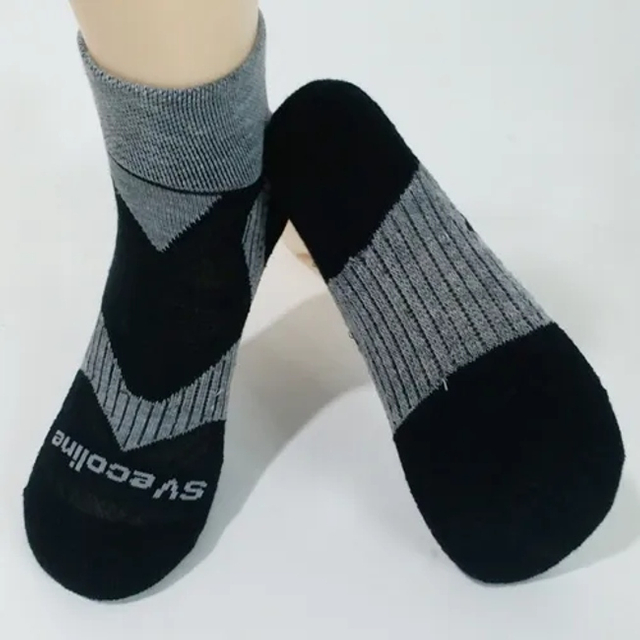 Custom Logo Men Anti Bacterial Compression Running Socks Sport Socks