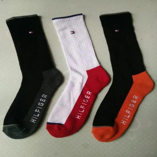 Anti Bacterial Breathable Skin-Friendly Men′s Fashion Cotton Ankle Crew Running Jogging Sports Terry Cushion Sock