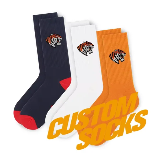 High Quality Fashion Unisex Embroidery Cartoon Sock 100% Cotton Non-Slip Sports Sock Custom Men Crew Socks