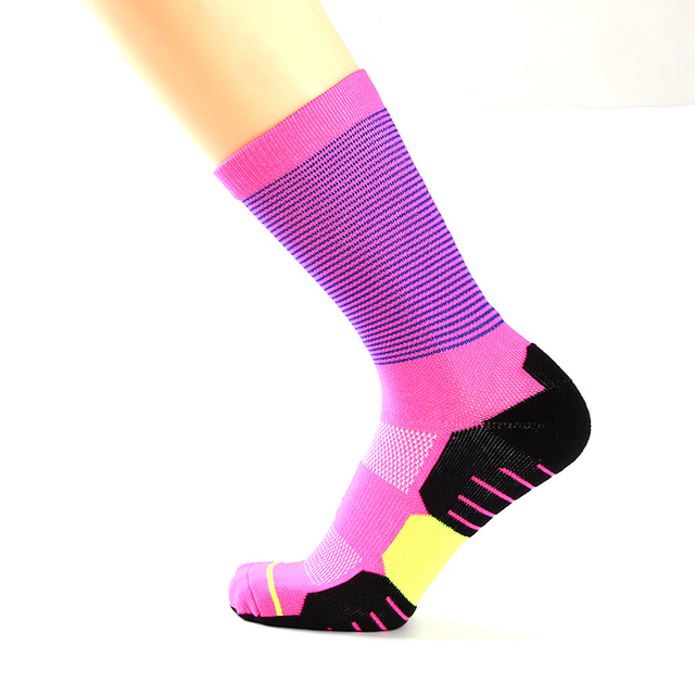 Knitted Cotton Hosiery socks sports skate running soccer 100 % polyester Custom Wholesaler