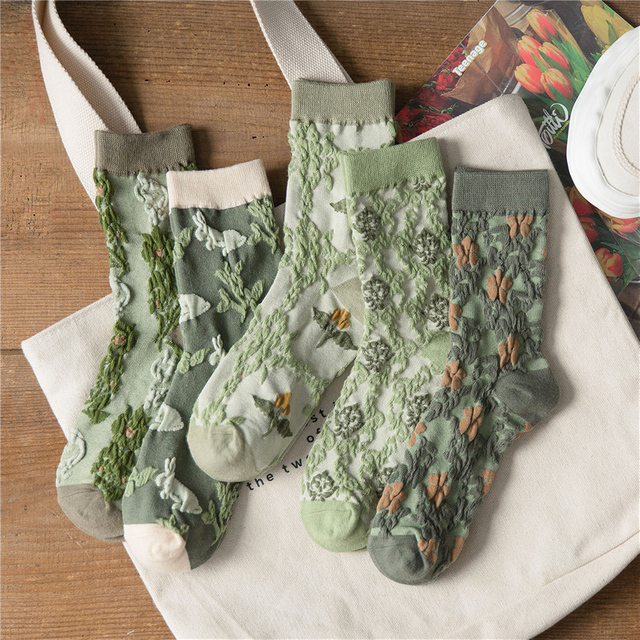 Domestic Brand Green Animal Cartoon Cute Socks Woman Socks New Fashion Flower Embroidery Harajuku Retro Crew Socks women 