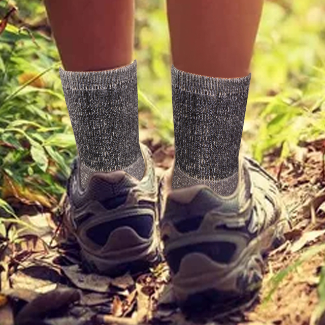 customized solutions womens Hiking Socks Cushioned Crew Boot Socks Thermal Warm Socks For women 