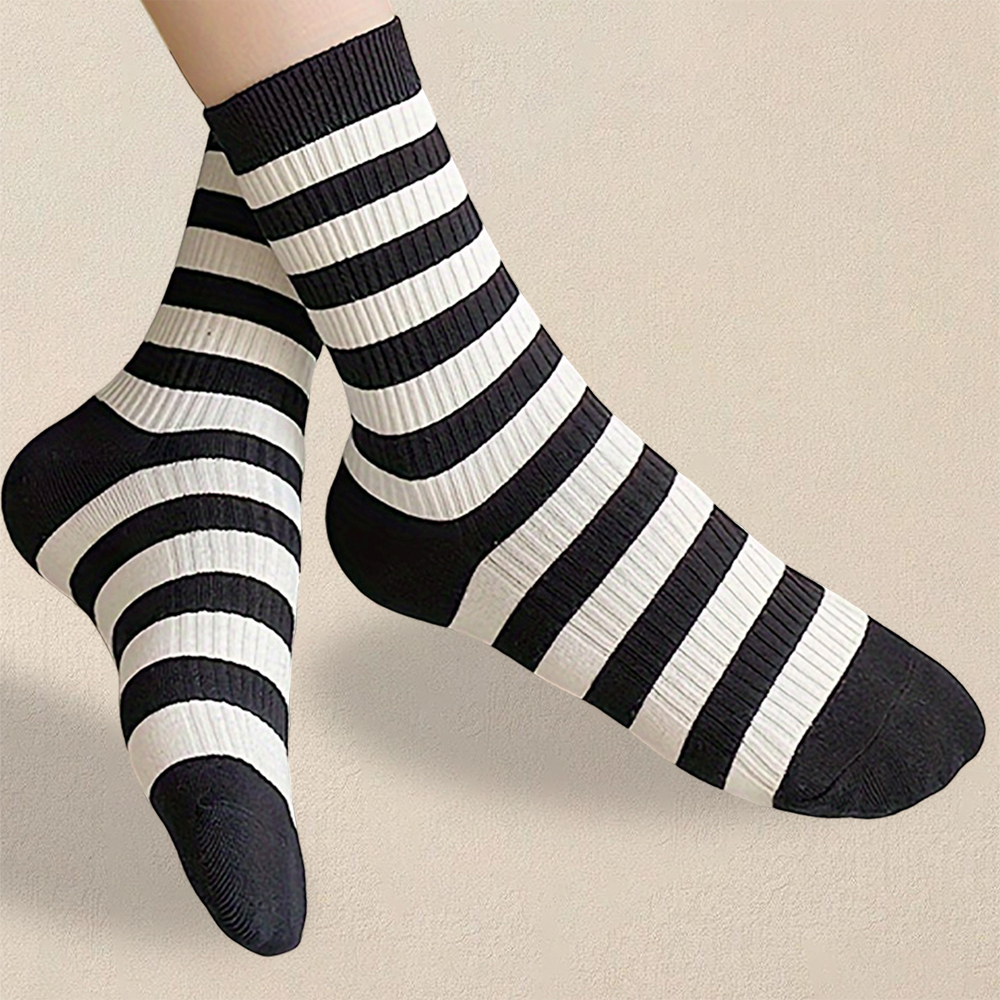 ODM women Striped Patterned Socks Fashionable Minimalist Creative Socks Comfortable Breathable Casual Mid Length 