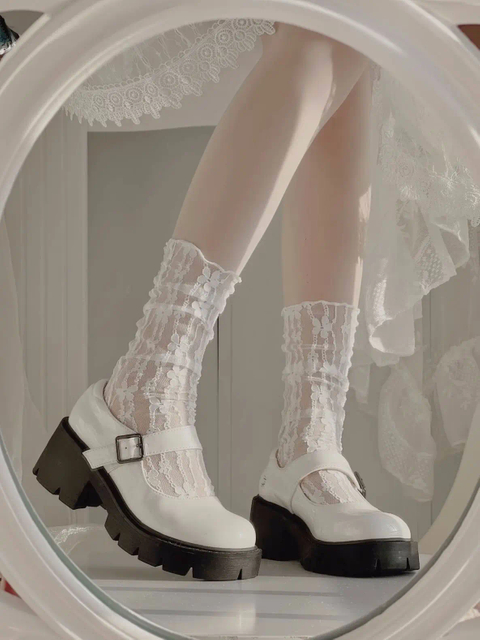 Domestic Brand Sweet White Pile Socks women Mesh Fishnet Thin Nylon Silk Retro Flower Lace Socks Ladies Hollow Transparent 