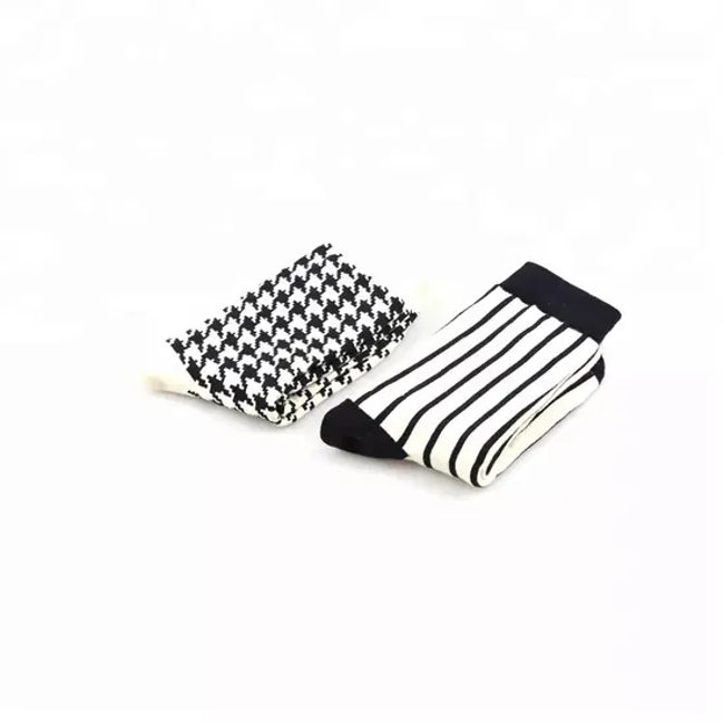 High Quality Classical White Men Women Plaid Crew Socks Wholesale Socks