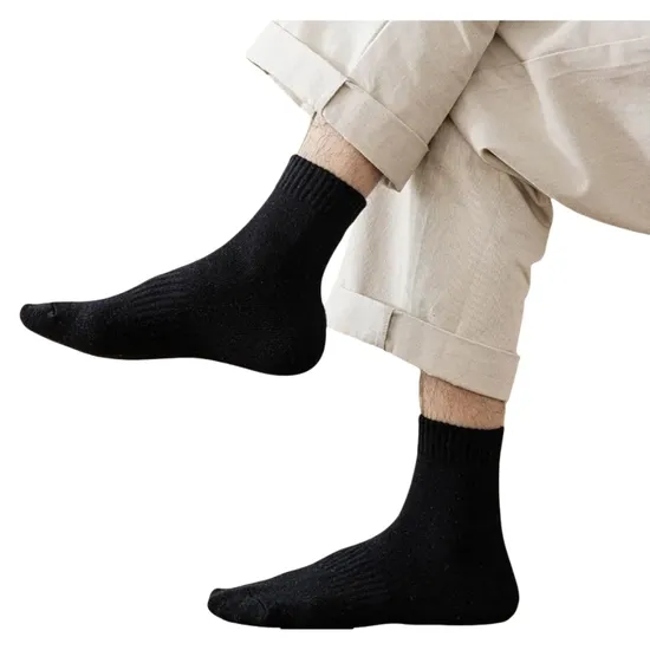 Men′s Sweat-Absorbing MID-Tube Sock Footwear Cotton Polyeter Custom Socks