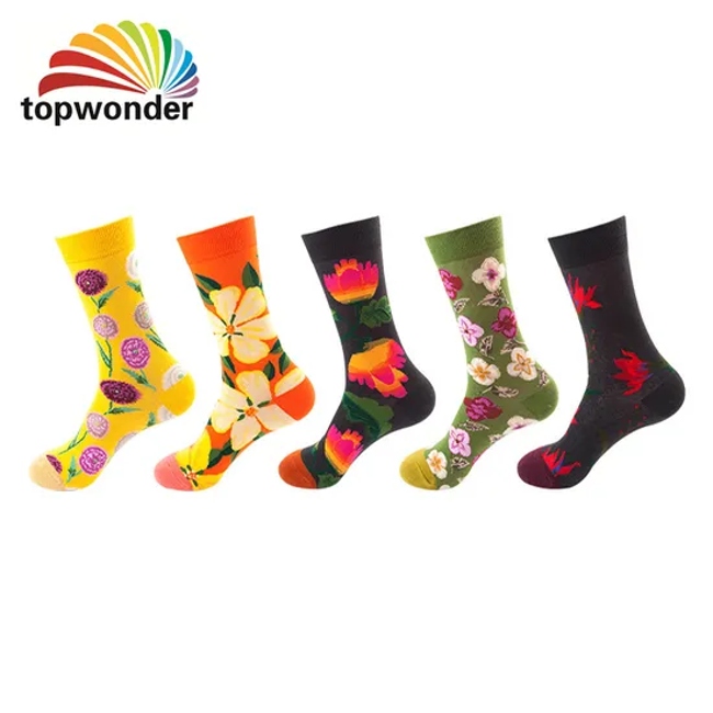 Wholesale and Customize All Designs of Hot Selling Knee High Sock in Many Colors, Sizes and Material