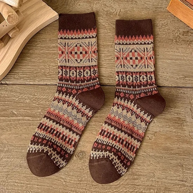 Autumn and Winter Men′s Combed Cotton Vintage Color Crew Socks