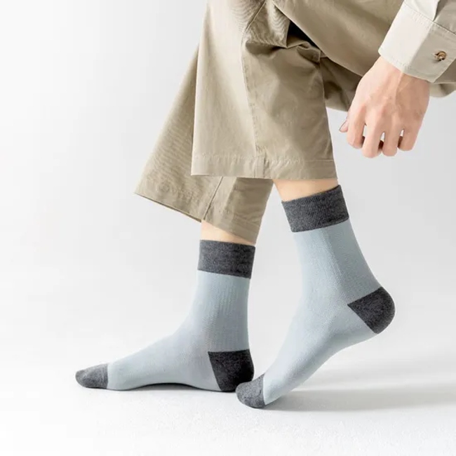 Wholesale Men′s Casual Cotton Socks OEM Classical Business Socks