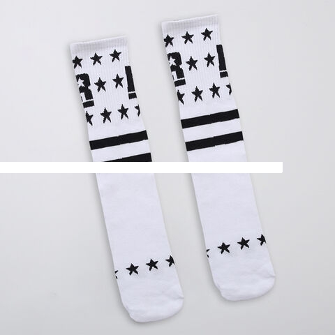 High Comfortable Sporty Crew Socks for Adults Free Size Breathable Knitted Design Football Socks Sublimation for All Seasons