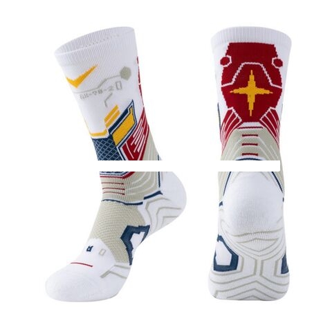OEM Manufacturer SpringSummer Mid tube Cotton Nylon Blend Breathable Sports Socks Custom Jacquard Logo Men Socks