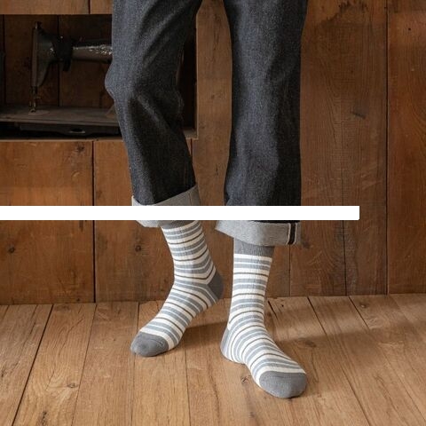 Men s plush cotton socks, double needle striped color blocking casual sports mid length socks