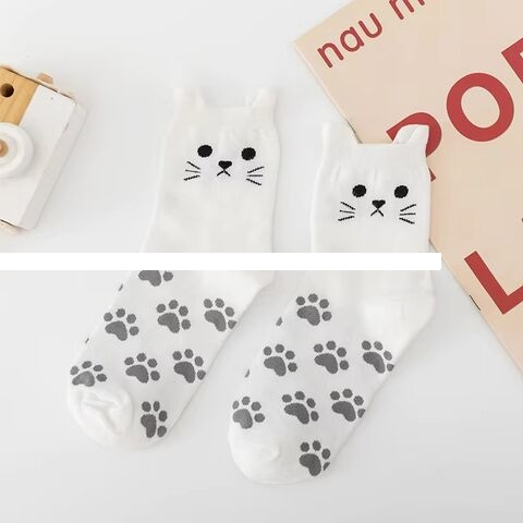 Women s Casual Striped Three Dimensional Ear Footprint Tube Socks New Winter Crew Length Socks Wholesale